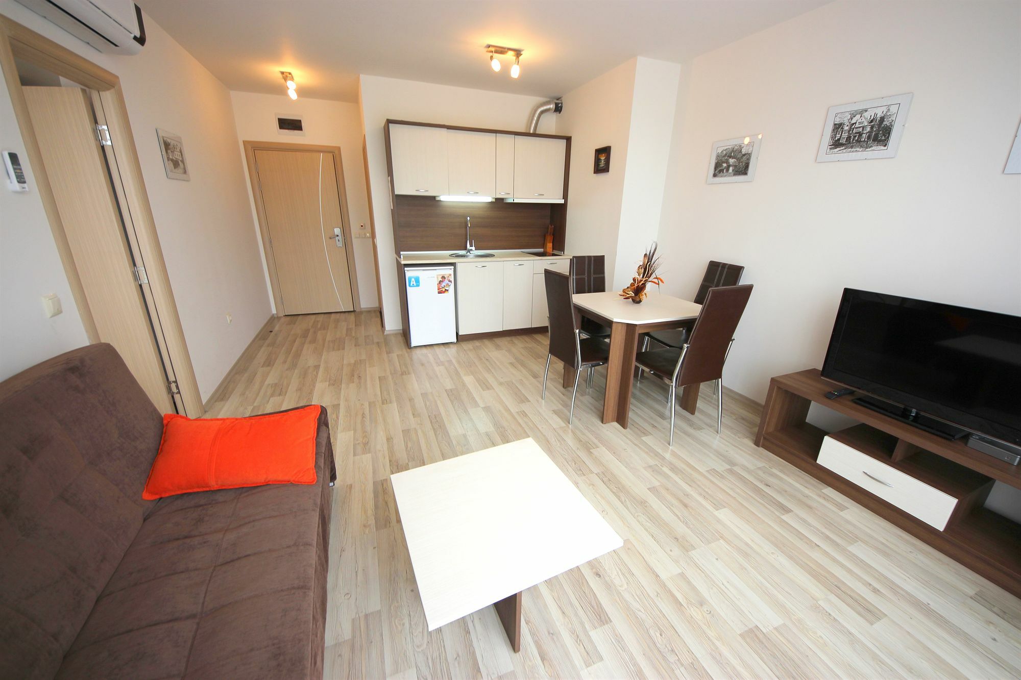 Menada Tarsis Apartments Sunny Beach Exterior photo